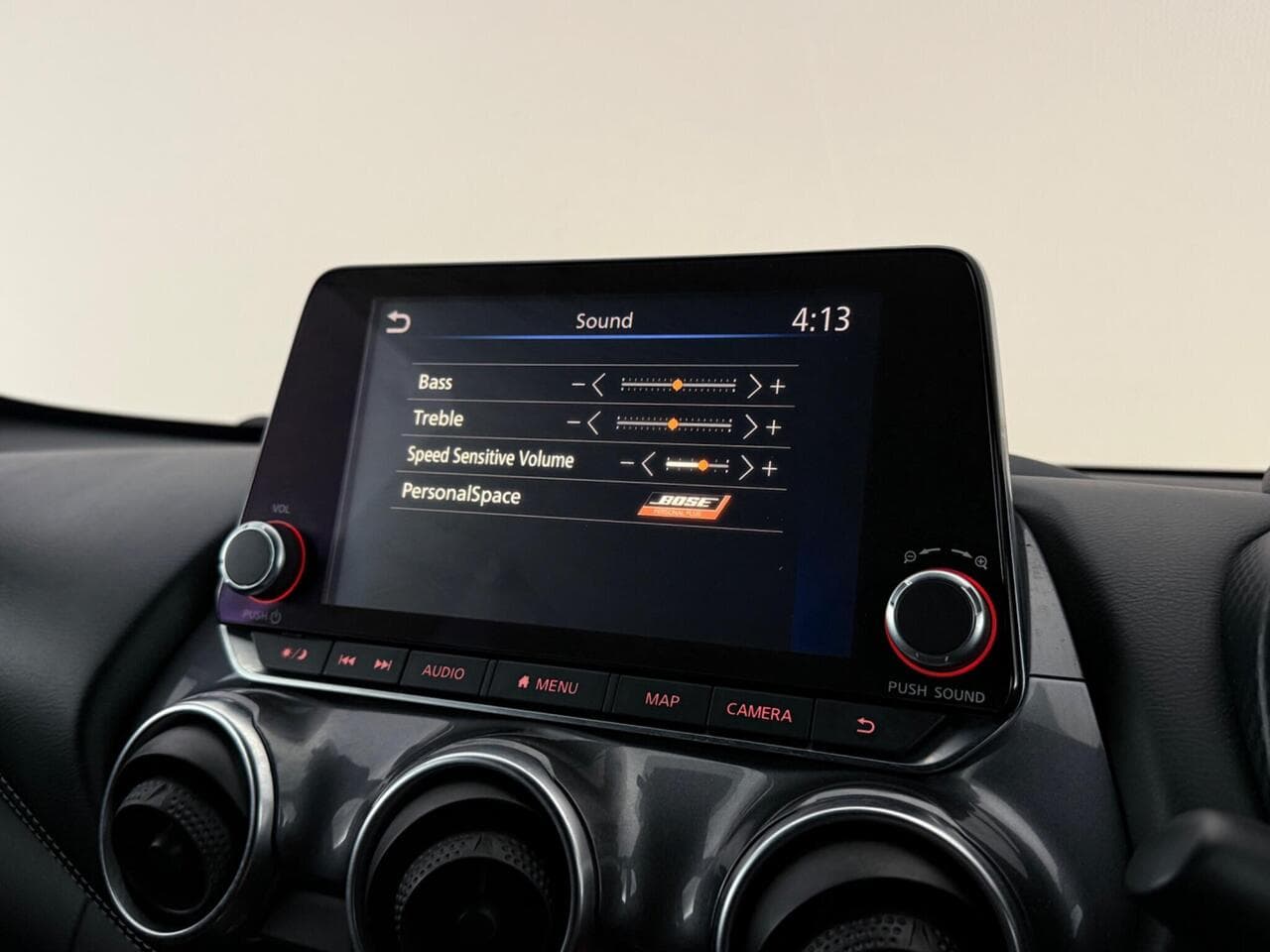 Nissan Juke thumbnail Infotainment System
