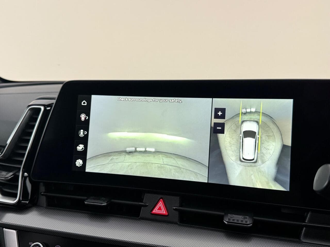 Kia Sportage thumbnail Infotainment System