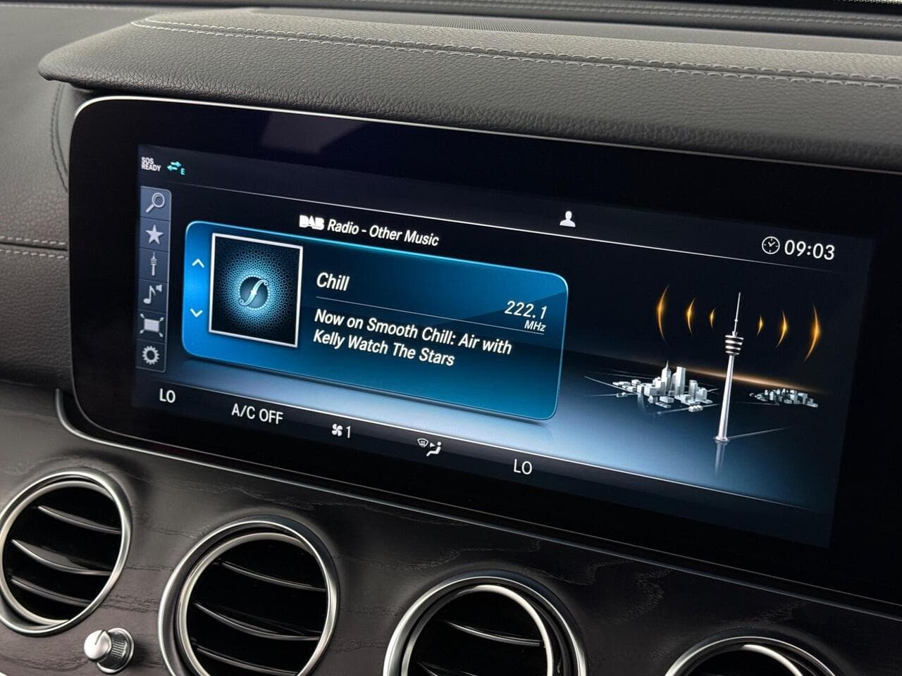 Mercedes-Benz E Class thumbnail Infotainment System