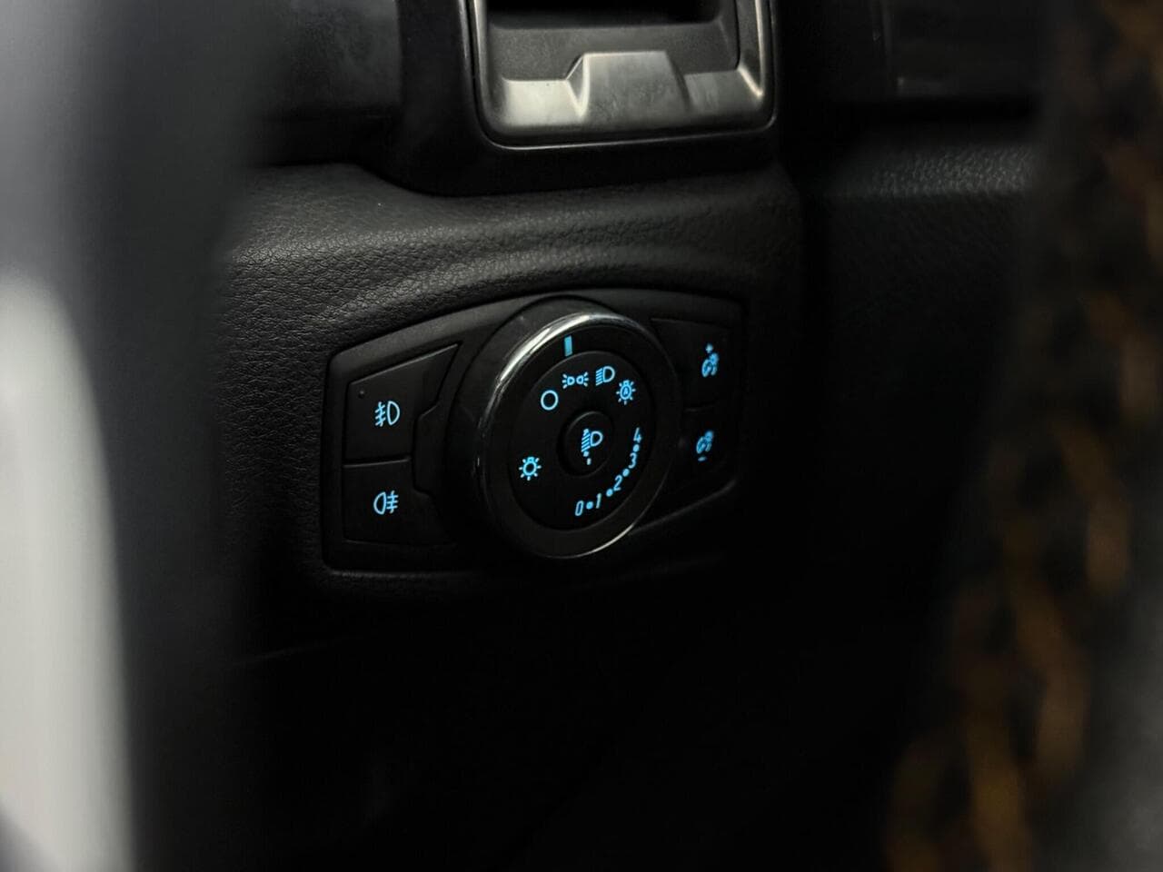 Ford Ranger thumbnail Misc Controls