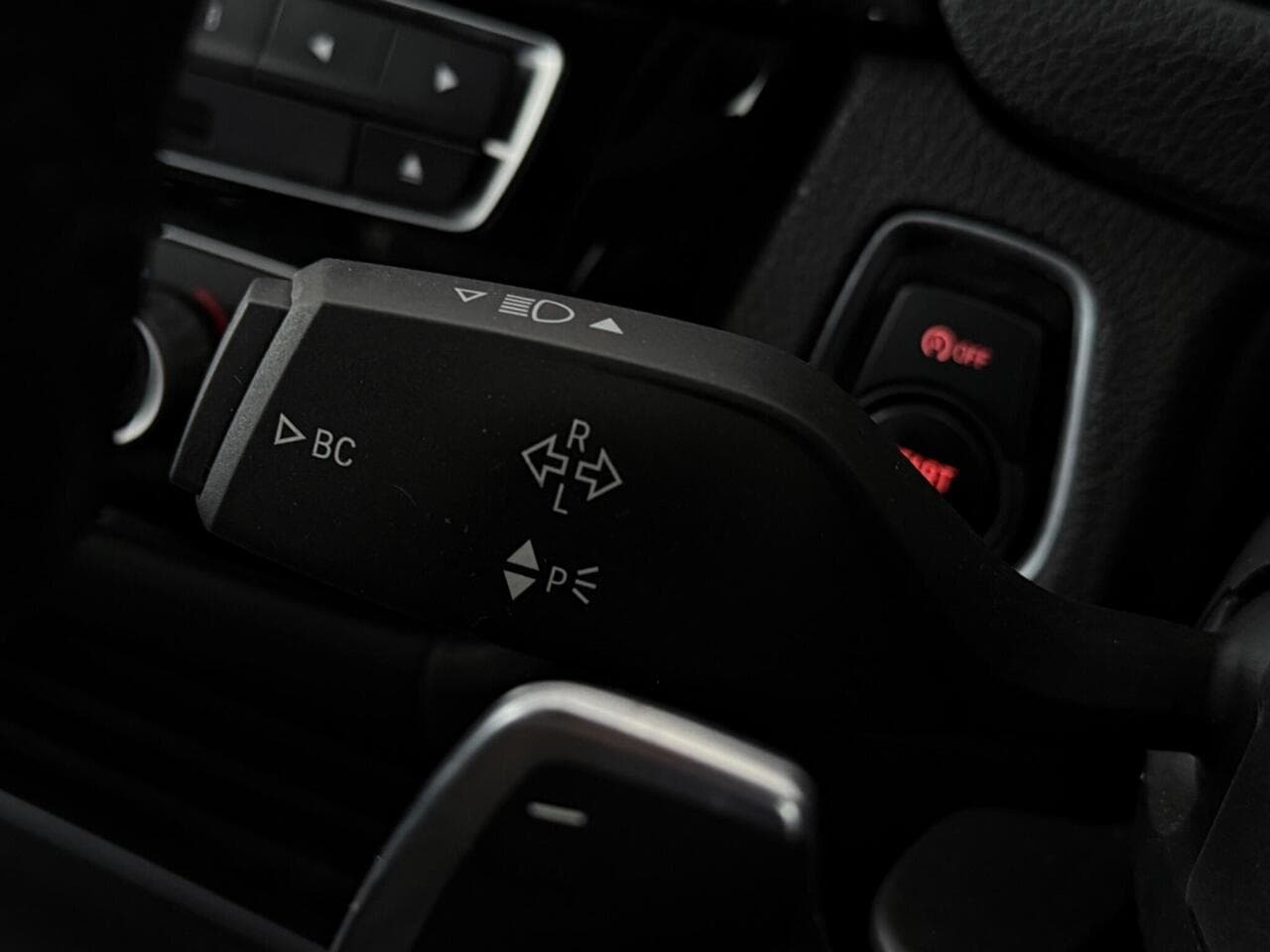 BMW 4 Series thumbnail Misc Controls