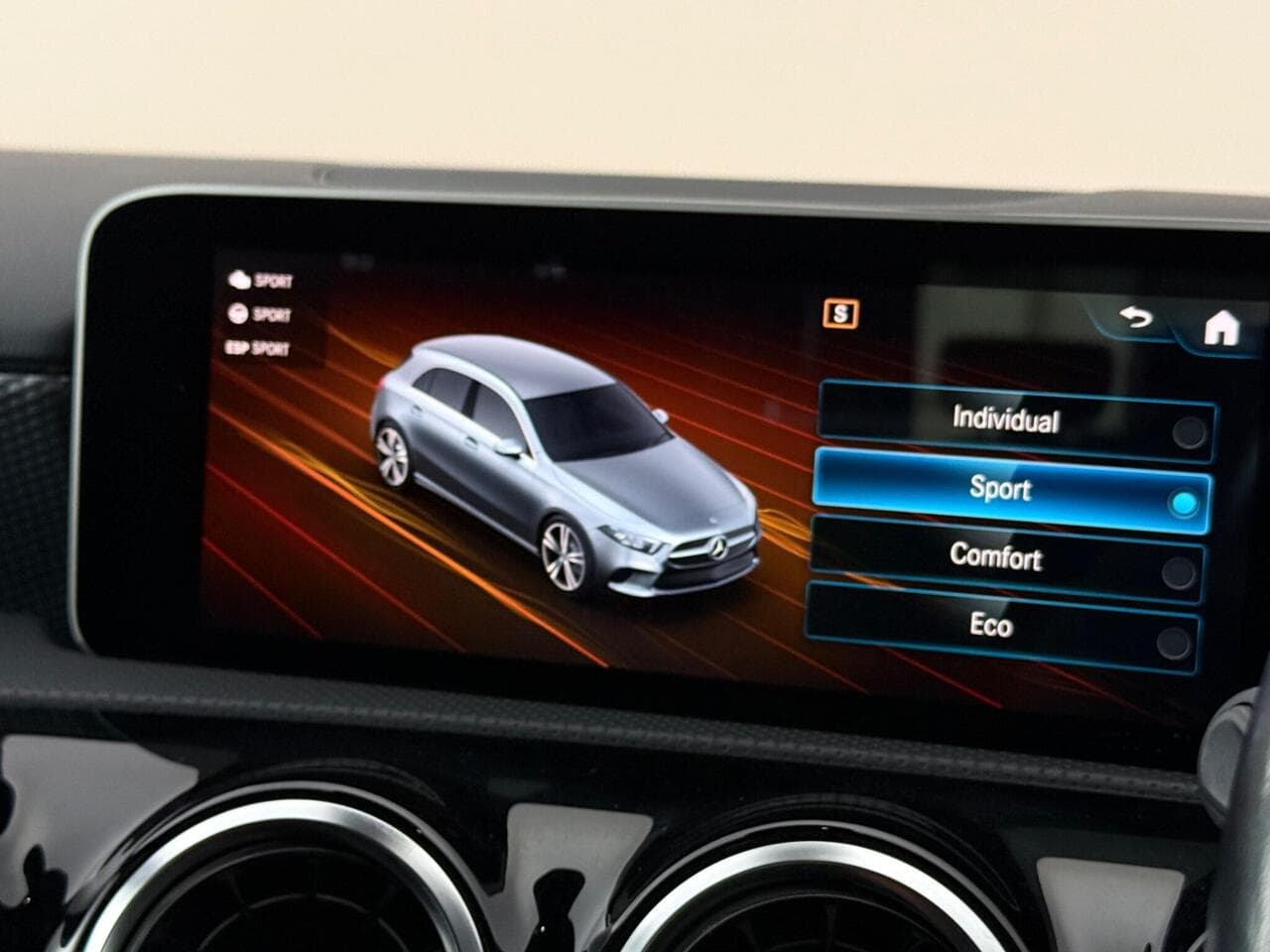 Mercedes-Benz A Class thumbnail Infotainment System