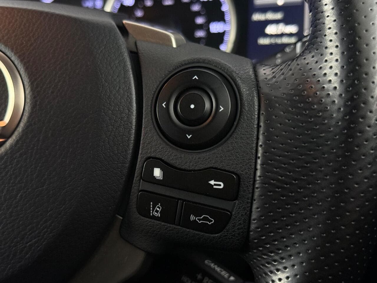 Lexus CT thumbnail Misc Controls