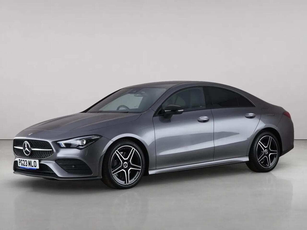 Mercedes-Benz CLA thumbnail Front Left