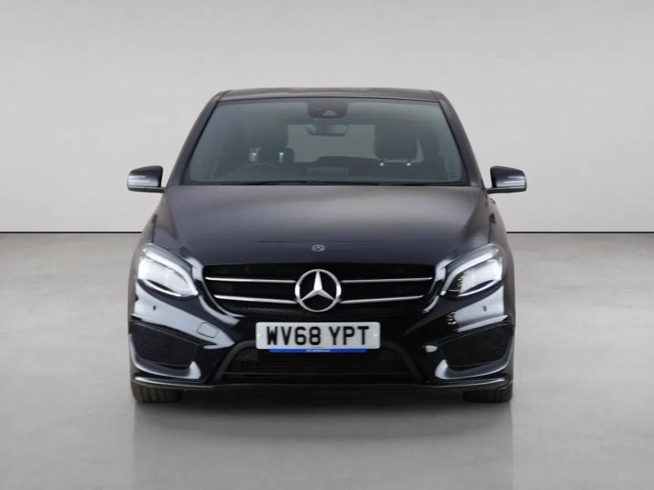 Mercedes-Benz B Class thumbnail Front