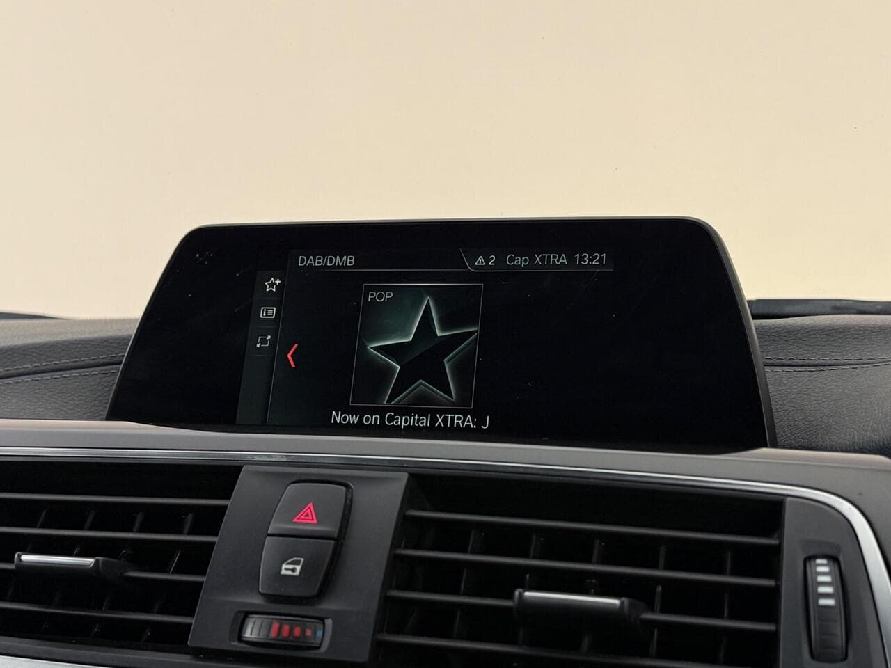 BMW 3 Series thumbnail Infotainment System