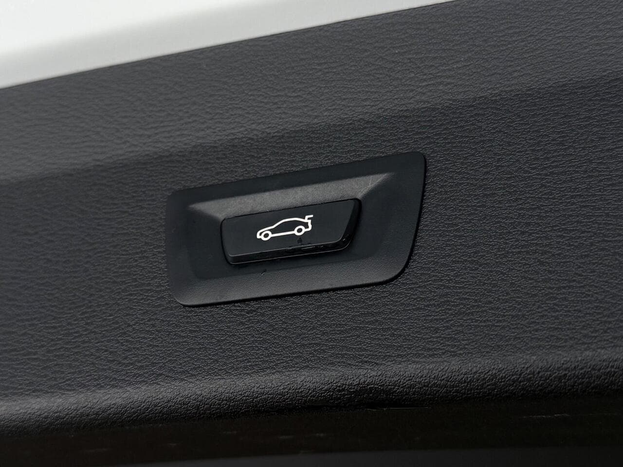 BMW X1 thumbnail Misc Controls