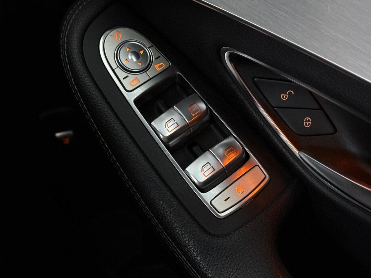 Mercedes-Benz C Class thumbnail Inconclusive
