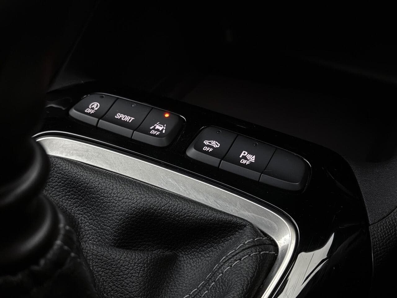 Vauxhall Corsa thumbnail Misc Controls