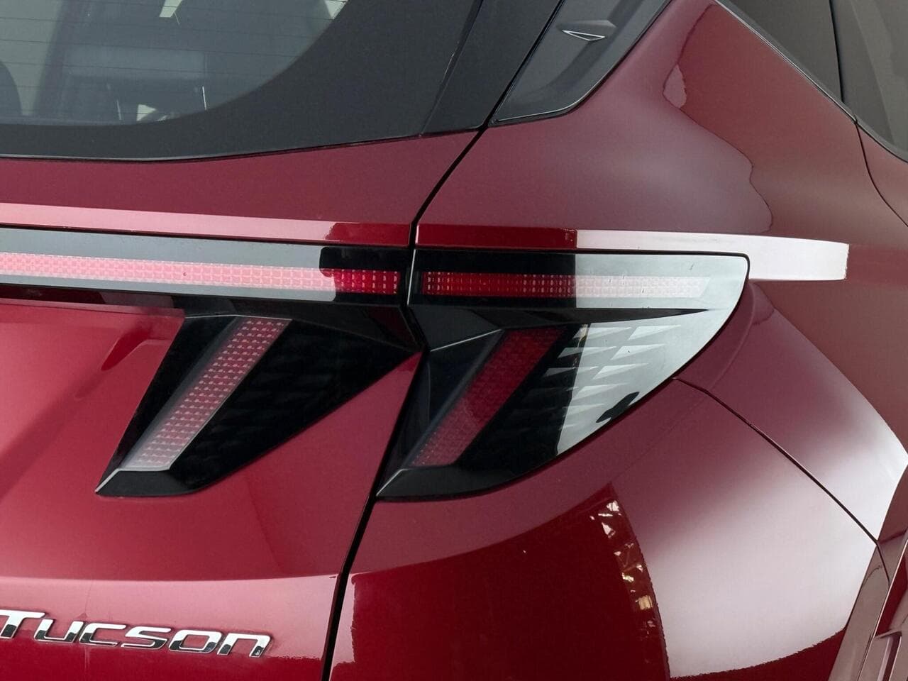 Hyundai TUCSON thumbnail Badge Exterior