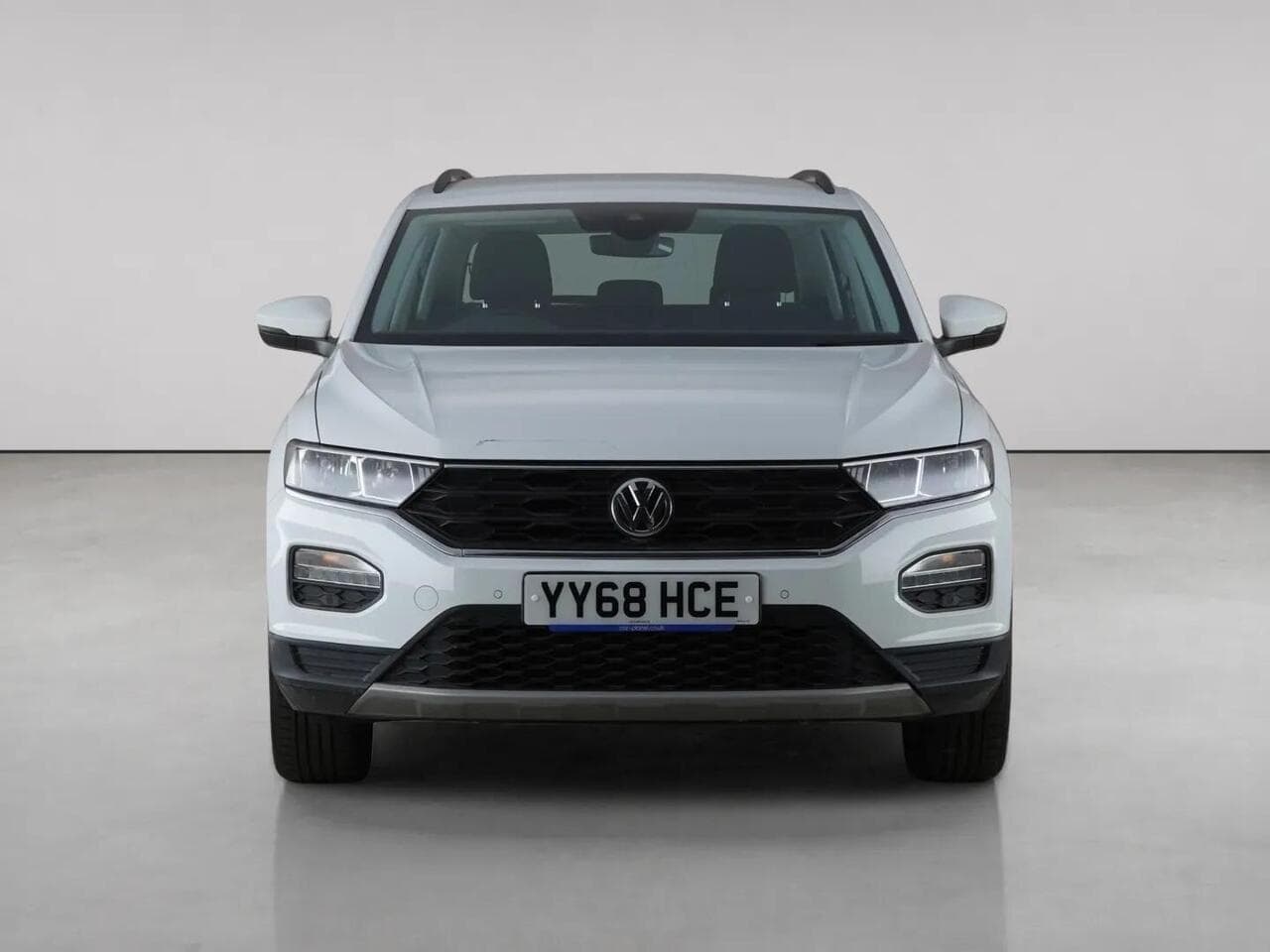Volkswagen T-Roc thumbnail Front