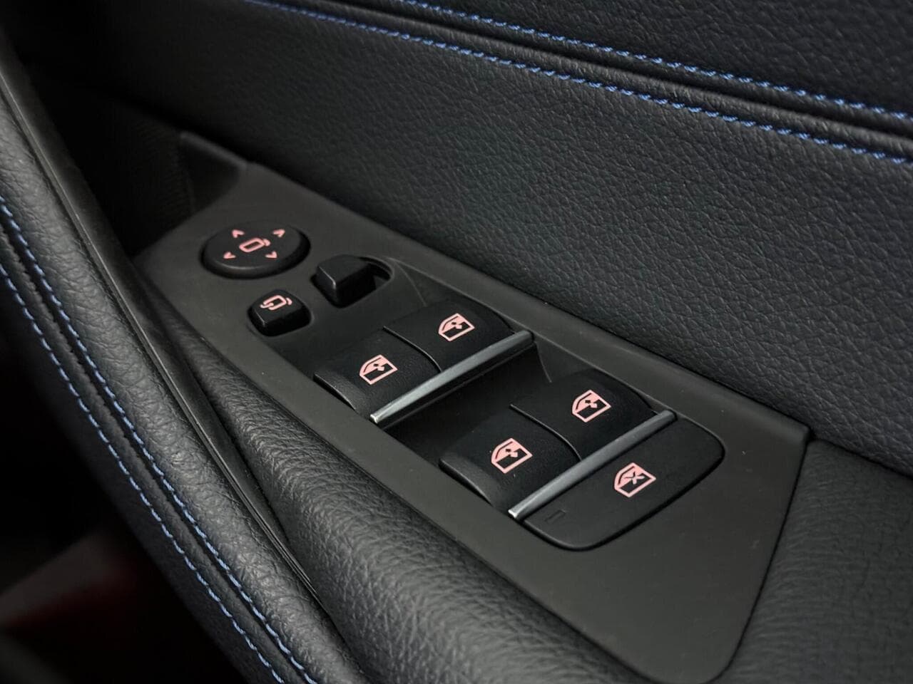 BMW 5 Series thumbnail Misc Controls