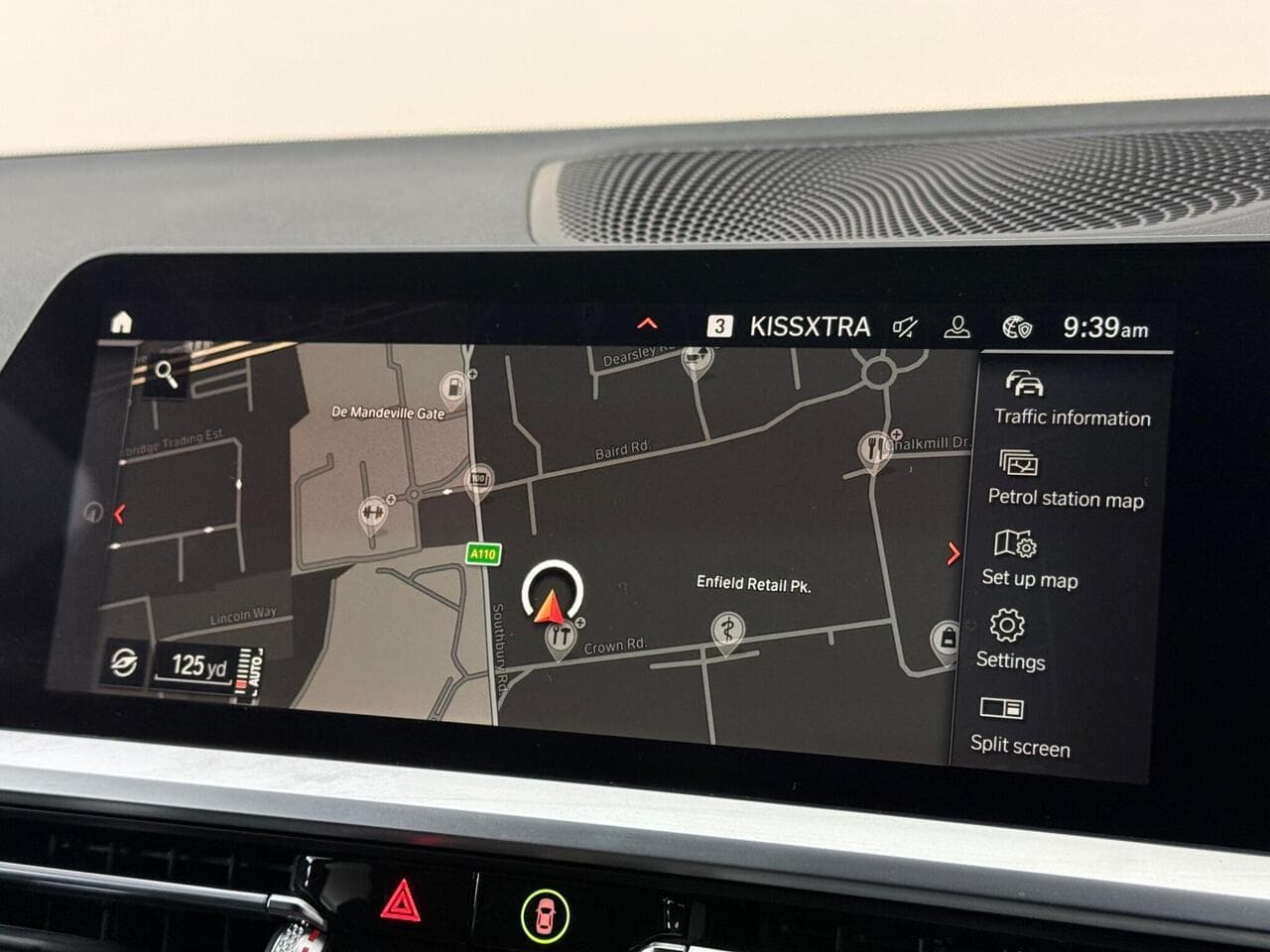 BMW 3 Series thumbnail Infotainment System