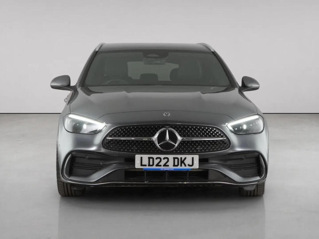 Mercedes-Benz C Class thumbnail Front