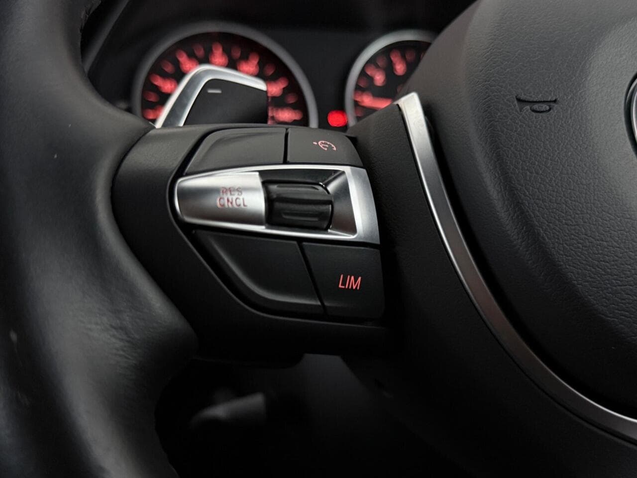 BMW X1 thumbnail Misc Controls