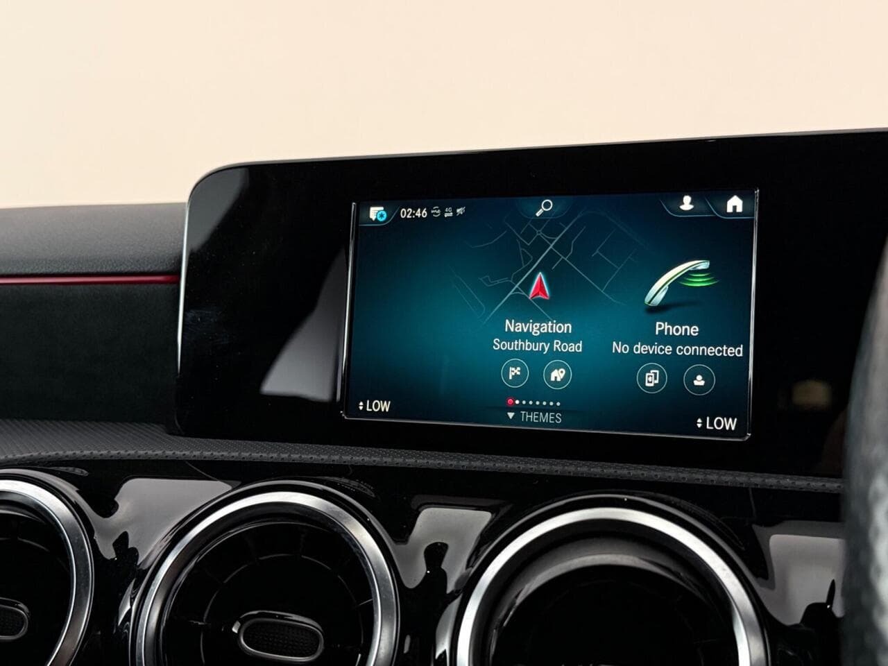 Mercedes-Benz A Class thumbnail Infotainment System