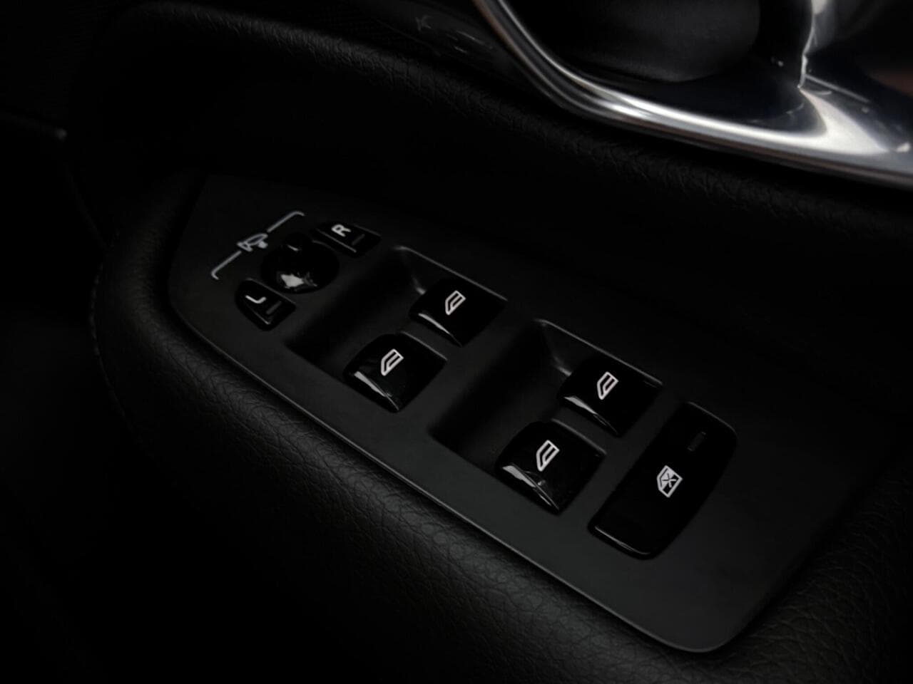 Volvo XC90 thumbnail Inconclusive