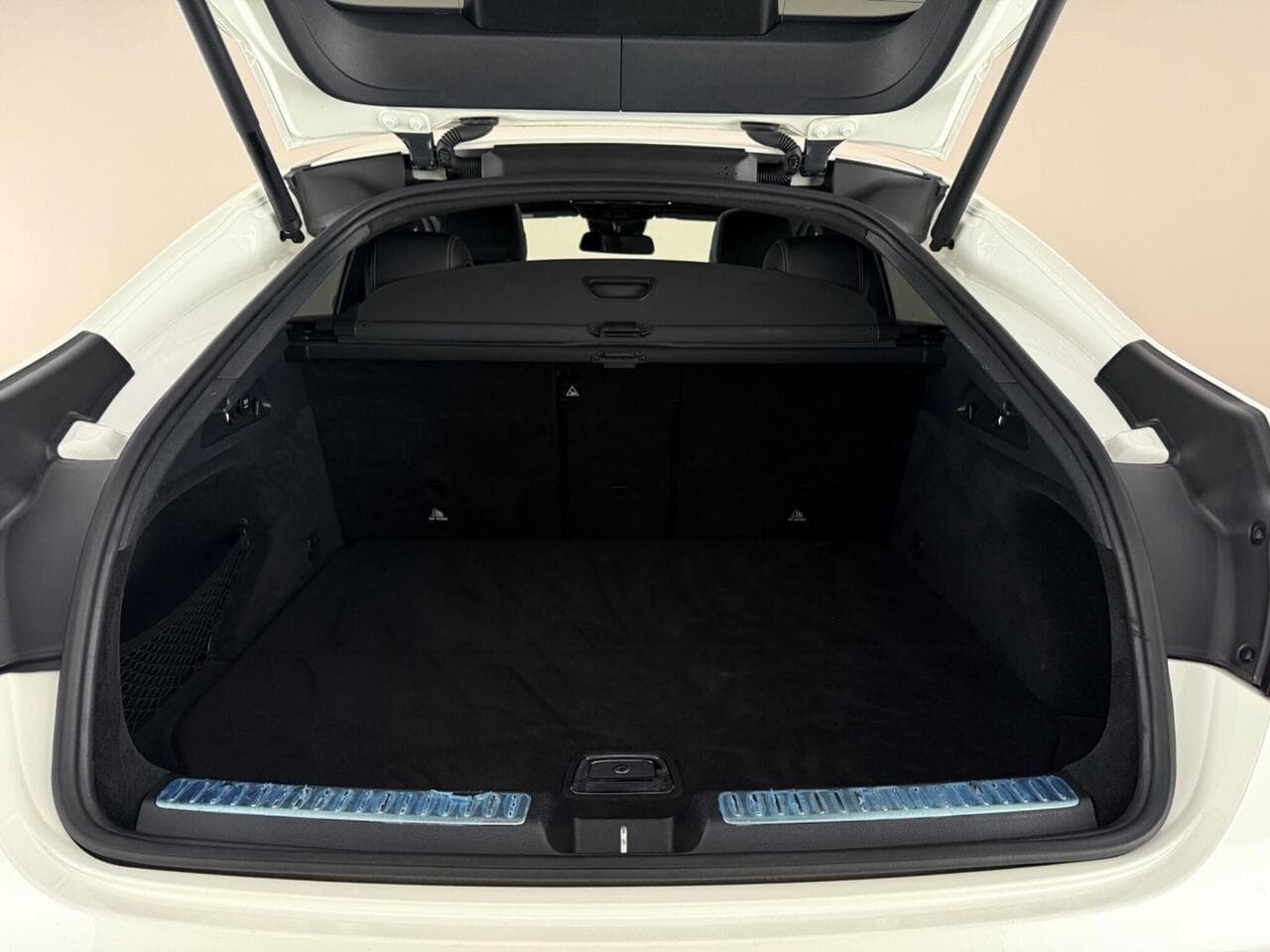 Mercedes-Benz GLC thumbnail Boot