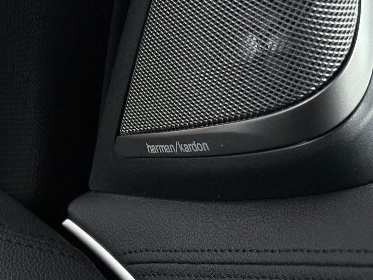BMW 5 Series thumbnail Misc Controls
