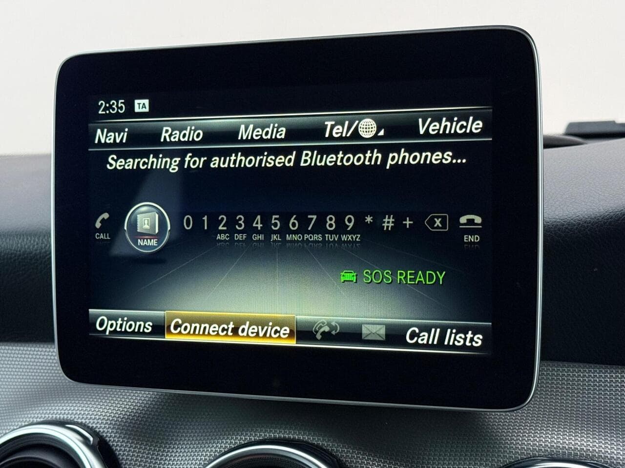Mercedes-Benz GLA thumbnail Infotainment System