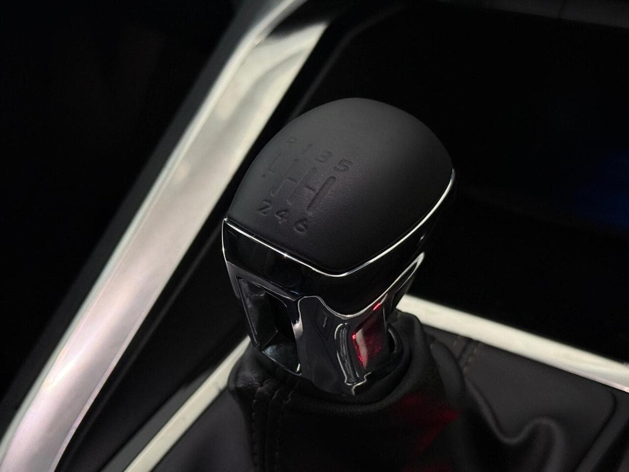 Peugeot 5008 thumbnail Interior Front