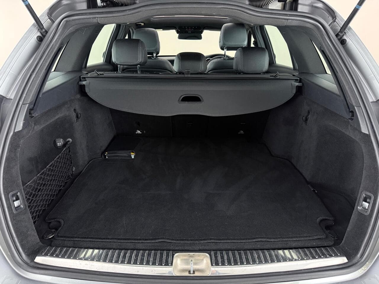 Mercedes-Benz C Class thumbnail Boot