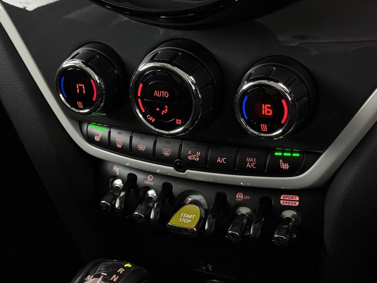 MINI Countryman thumbnail Misc Controls