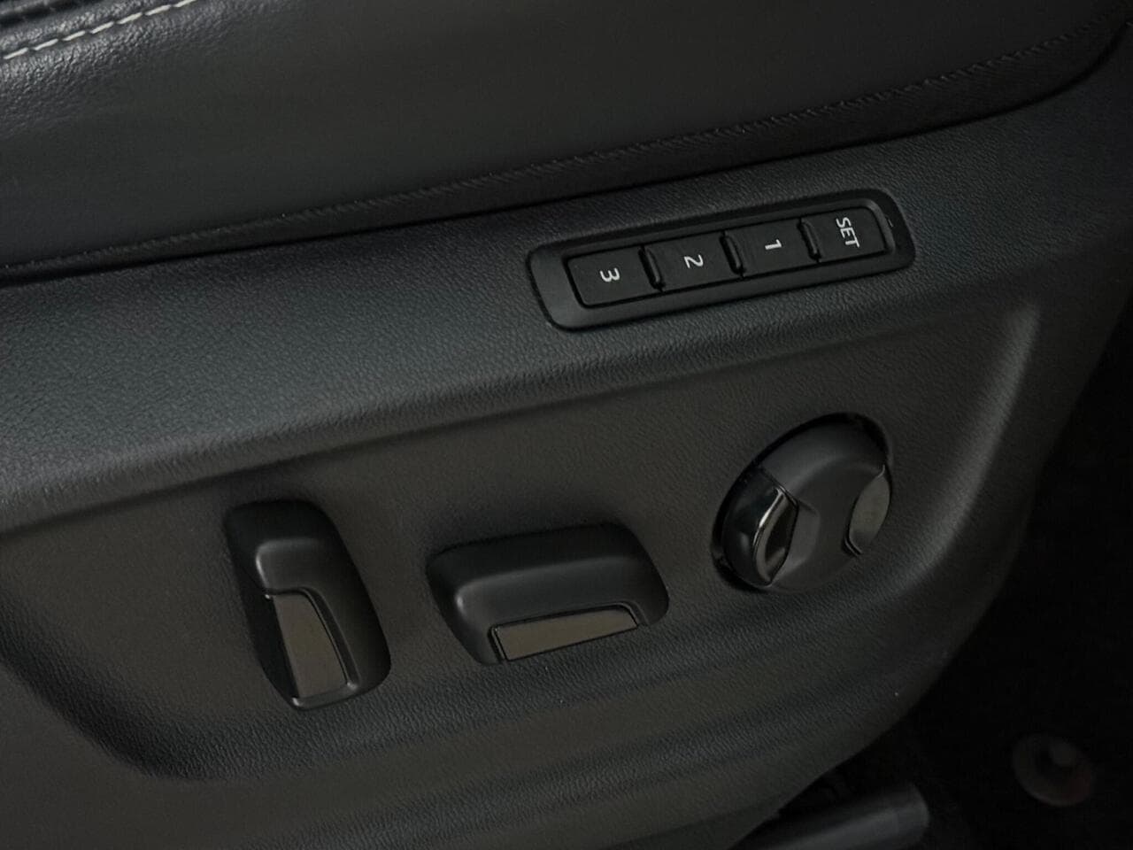 Skoda Kodiaq thumbnail Misc Controls