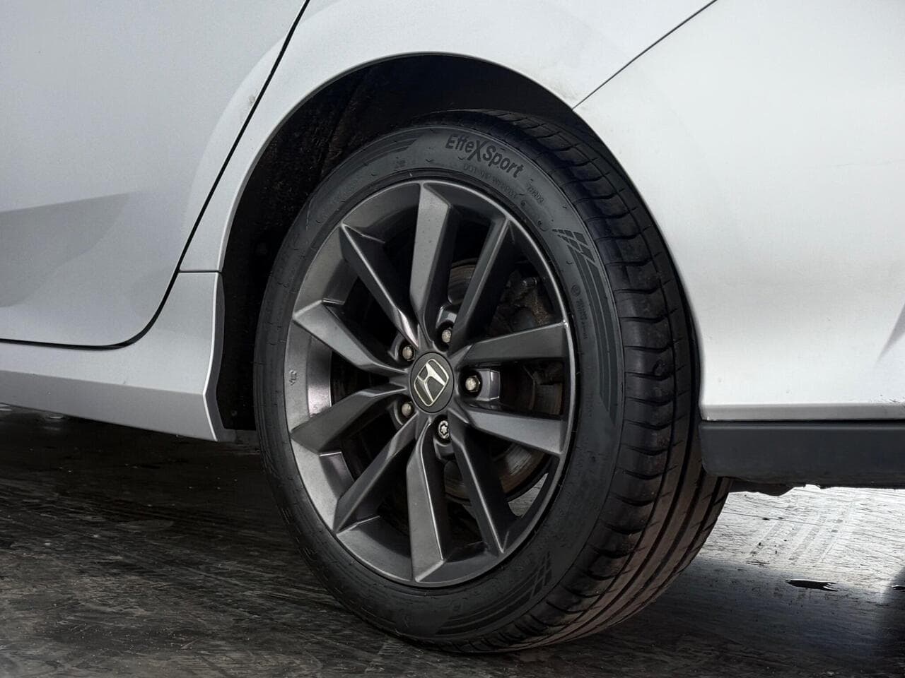 Honda Civic thumbnail Wheel