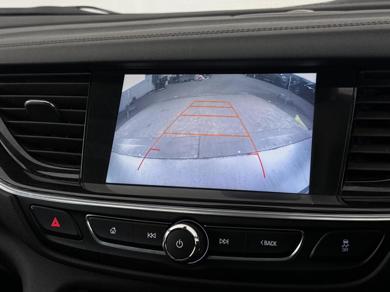 Vauxhall Insignia thumbnail Infotainment System