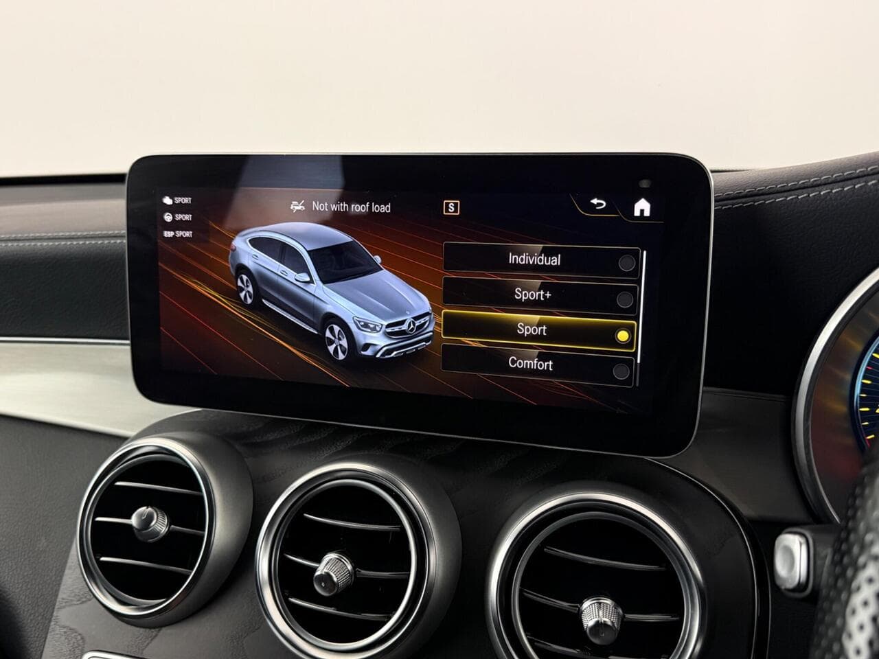 Mercedes-Benz GLC thumbnail Infotainment System