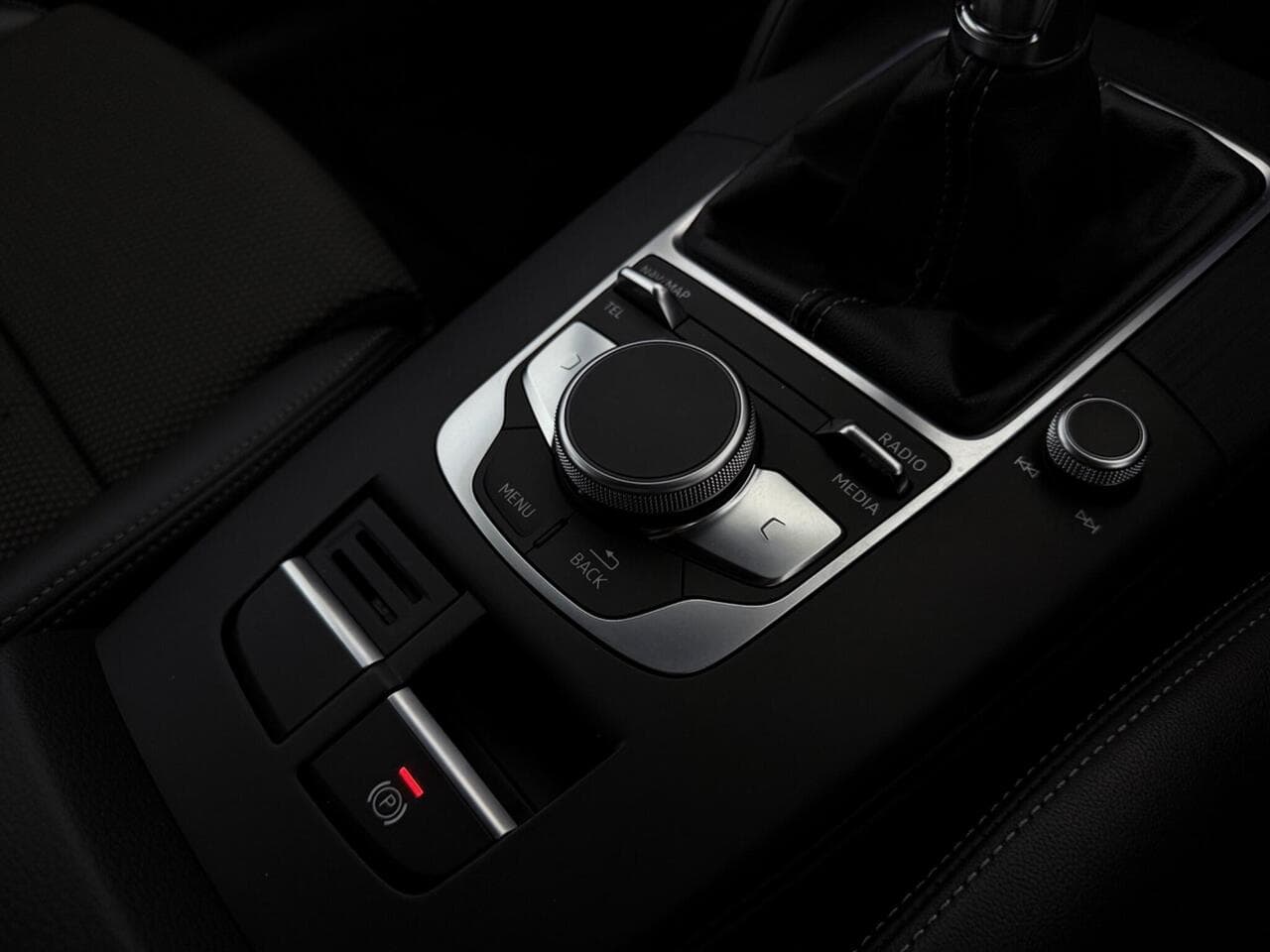 Audi A3 thumbnail Misc Controls