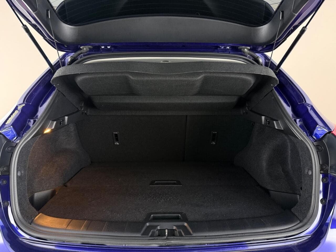 Nissan Qashqai thumbnail Boot
