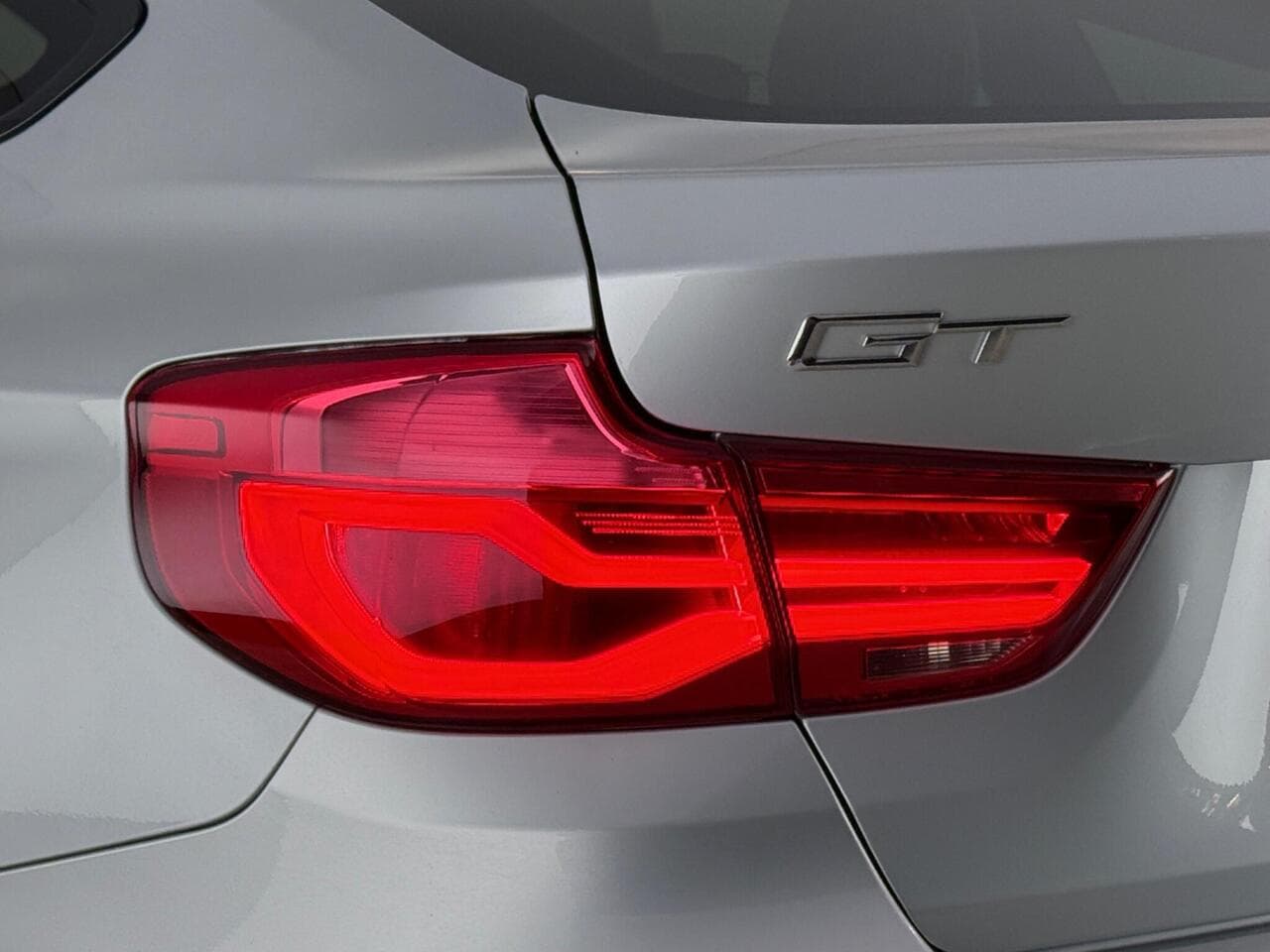 BMW 3 Series Gran Turismo thumbnail Lights Rear