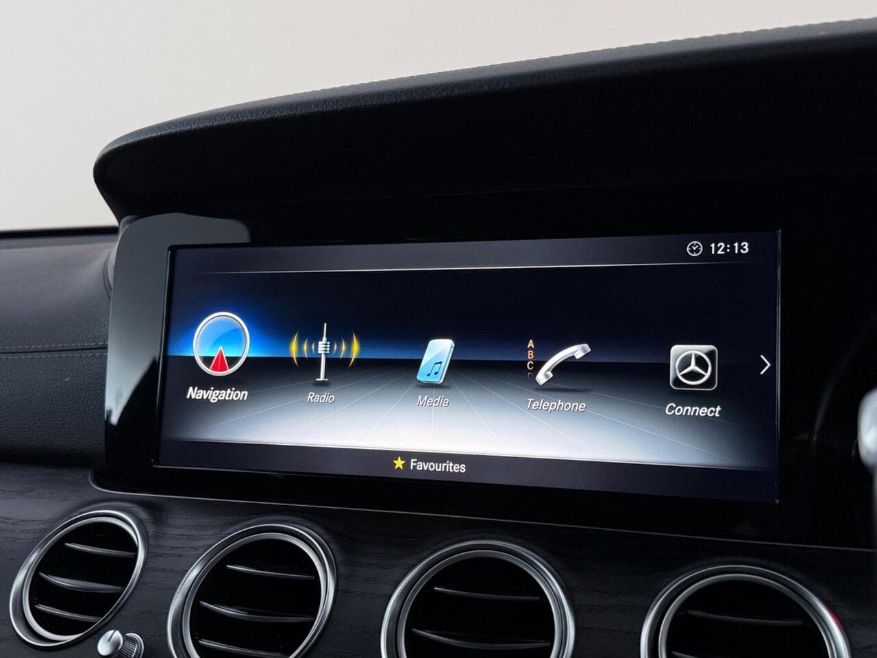 Mercedes-Benz E Class thumbnail Infotainment System