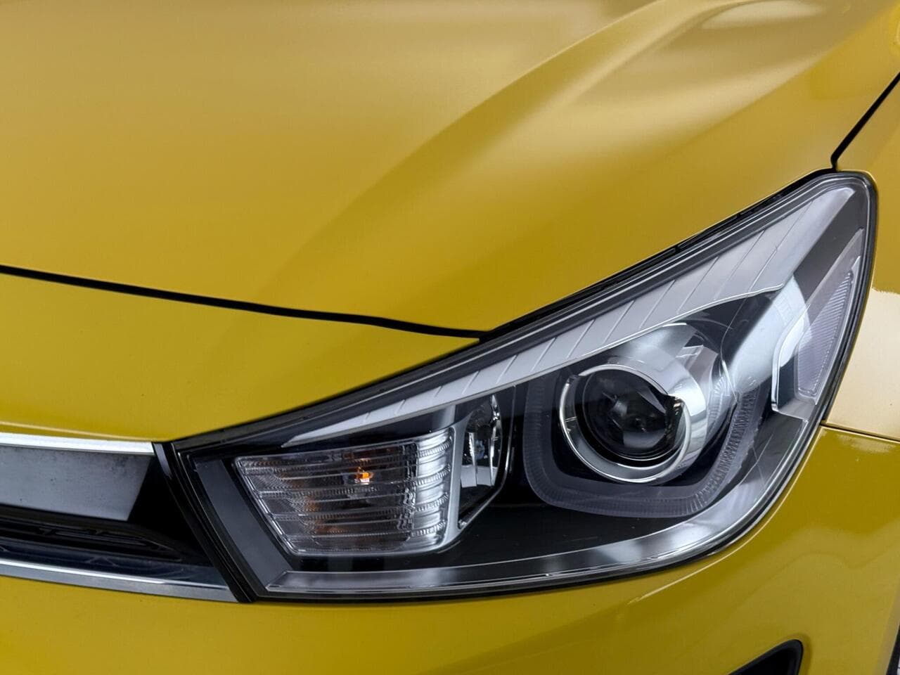 Kia Rio thumbnail Lights Front