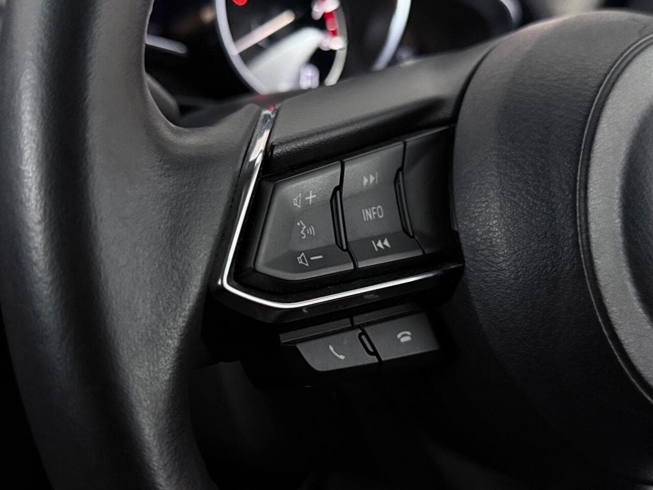 Mazda Mazda2 thumbnail Misc Controls