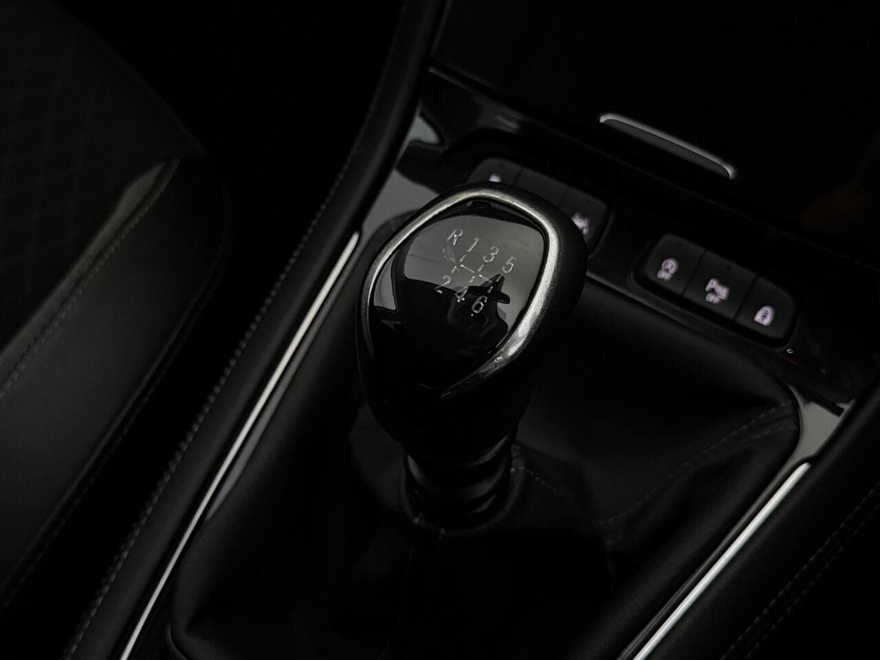 Vauxhall Grandland X thumbnail Interior Front