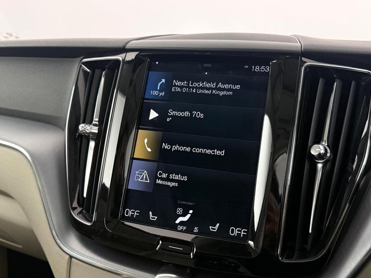 Volvo XC60 thumbnail Infotainment System