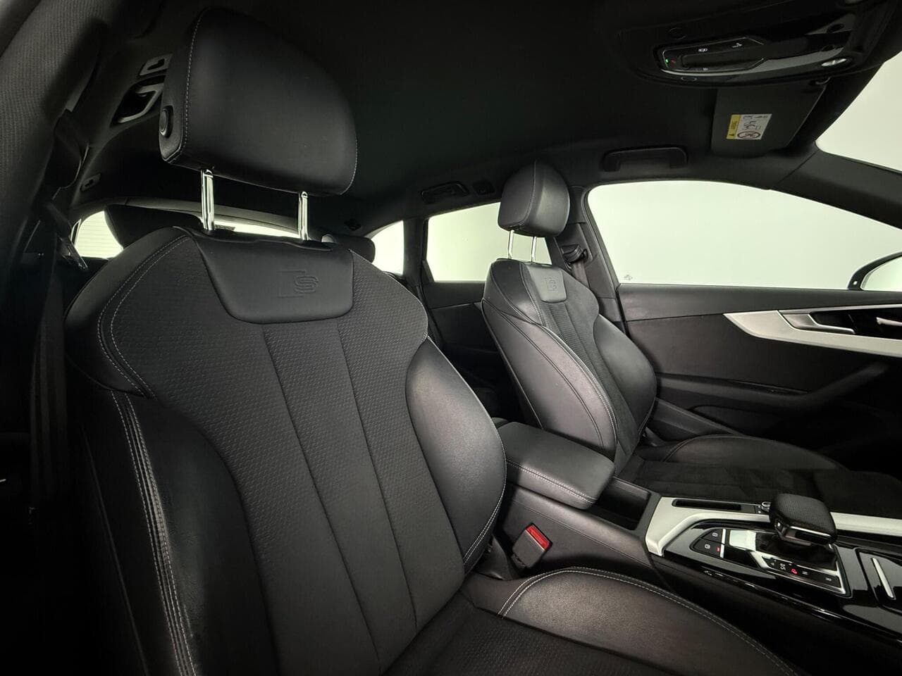 Audi A4 Avant thumbnail Seat Driver