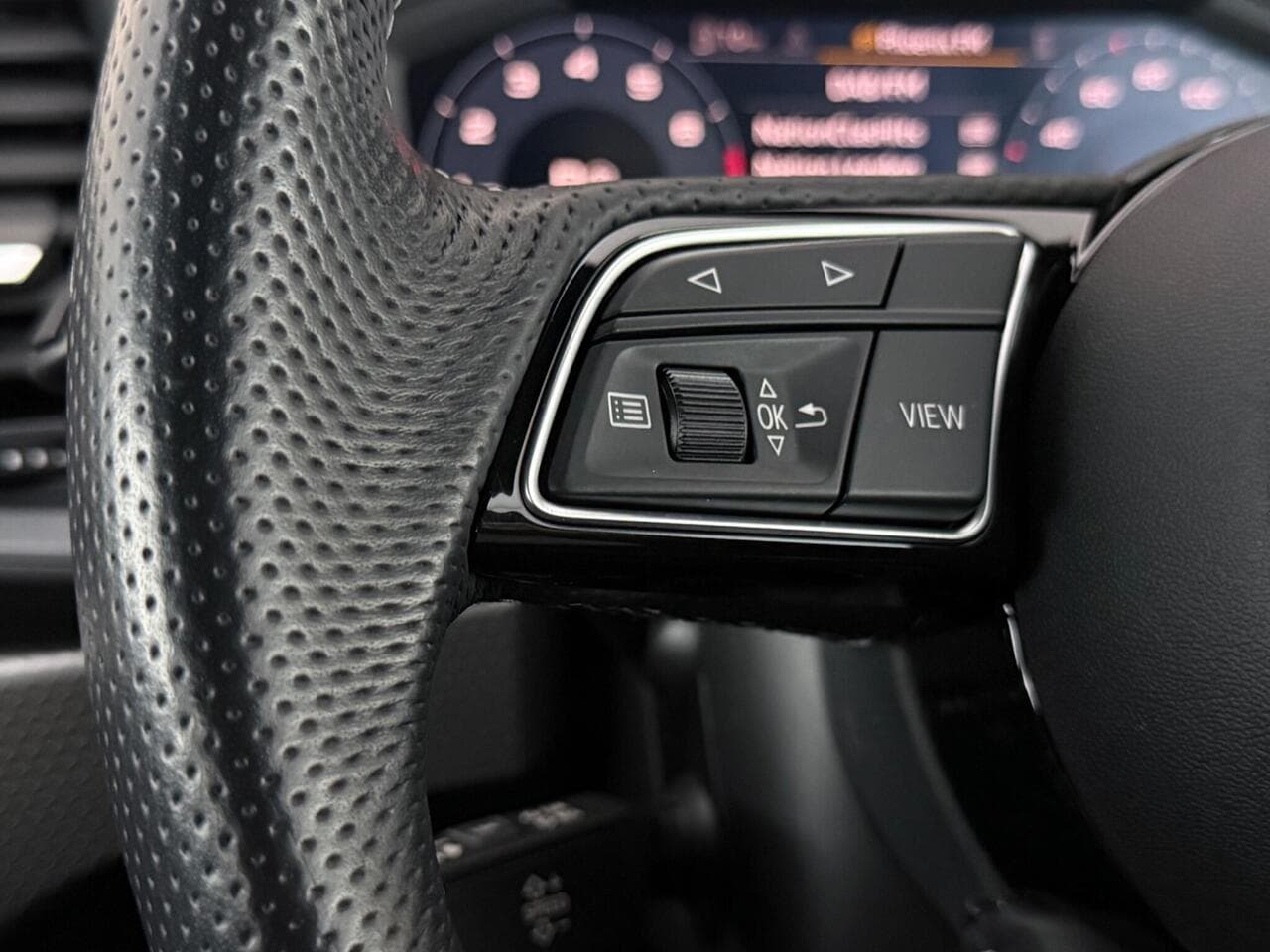 Audi A1 thumbnail Misc Controls