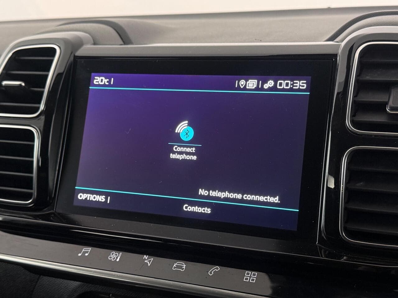 Citroen C5 Aircross thumbnail Infotainment System