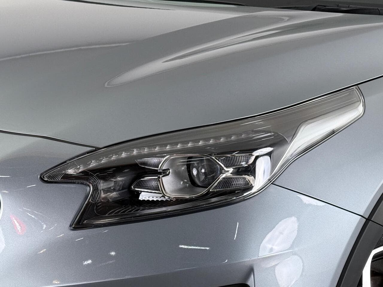 Kia XCeed thumbnail Lights Front