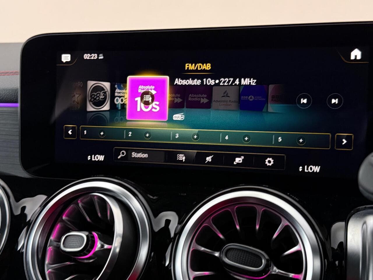 Mercedes-Benz EQB thumbnail Infotainment System