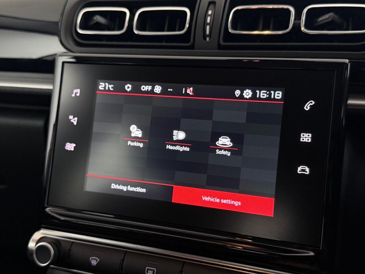 Citroen C3 thumbnail Infotainment System