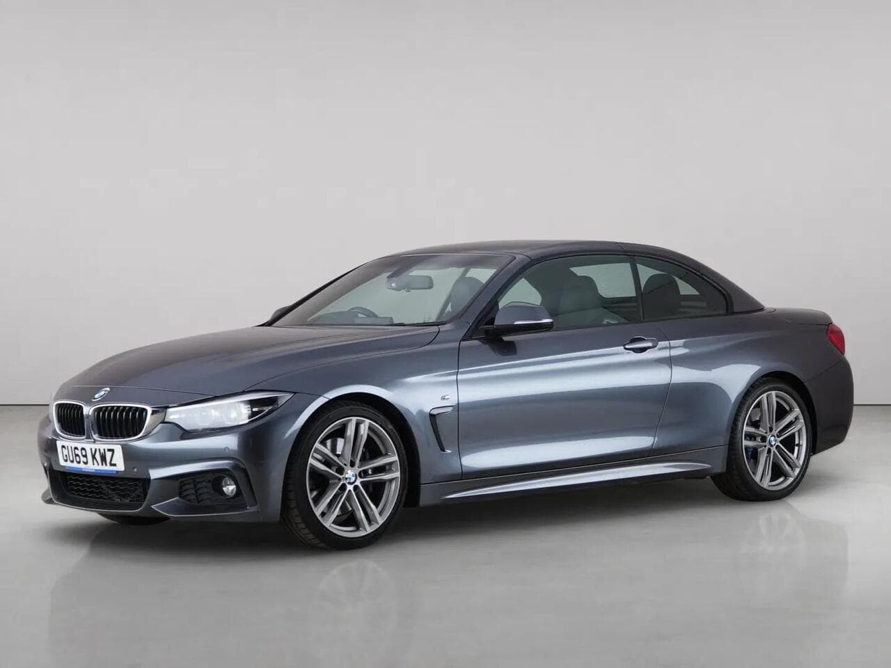 BMW 4 Series thumbnail Front Left