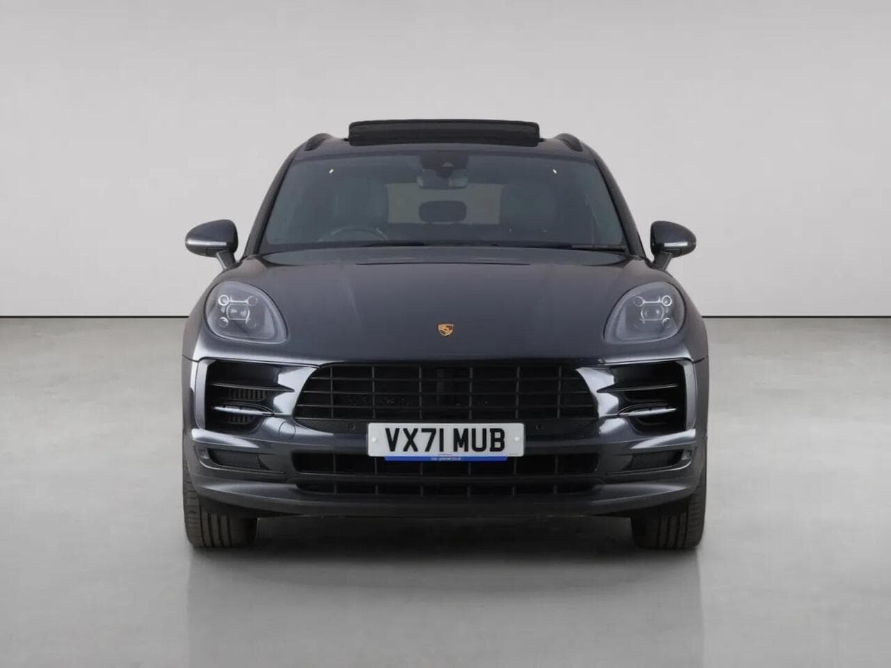 Porsche Macan thumbnail Front