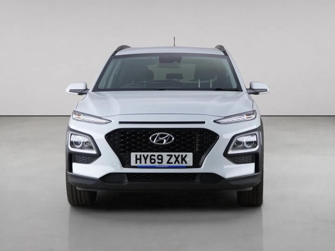 Hyundai KONA thumbnail Front