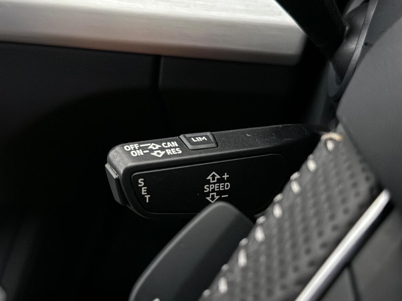 Audi Q5 thumbnail Misc Controls