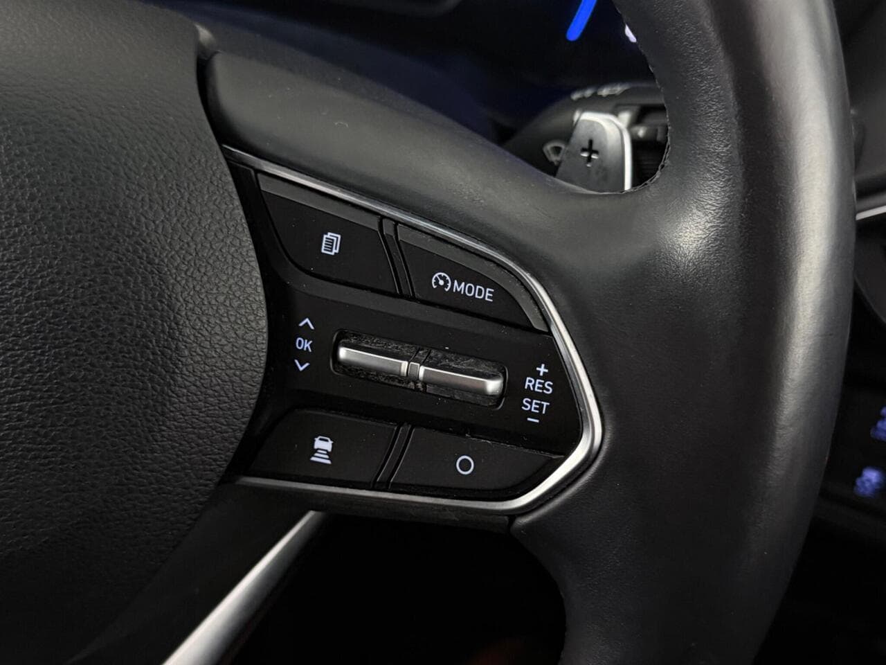 Hyundai Santa Fe thumbnail Misc Controls